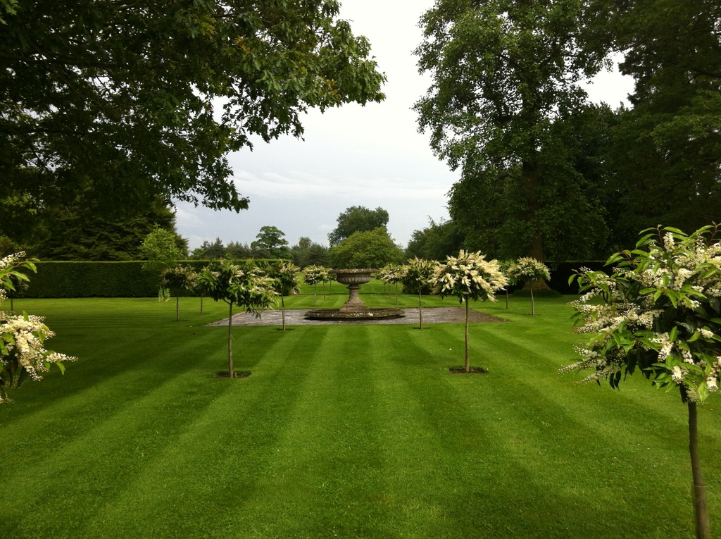Fountain Lawn And Port Laurel 2012 113